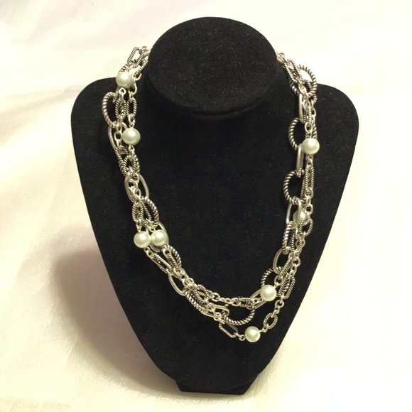 pearls Jewelry - Very lovely pearl necklace